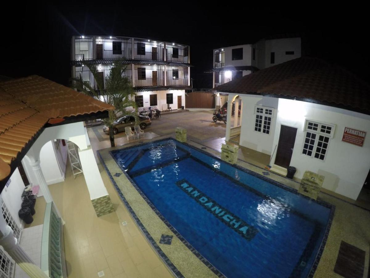 Wan Danisha Villa Inn โกตาบารู ภายนอก รูปภาพ